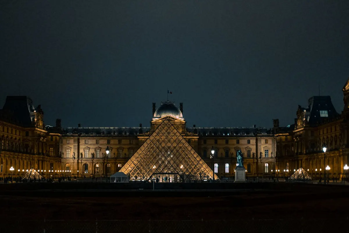 The Louvre and the grand axis